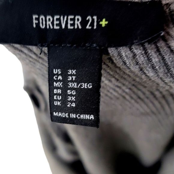 NWOT | Forever 21+ | 3X | Deep Neckline / Twist Front / Long Sleeve Sweater - Picture 2 of 2